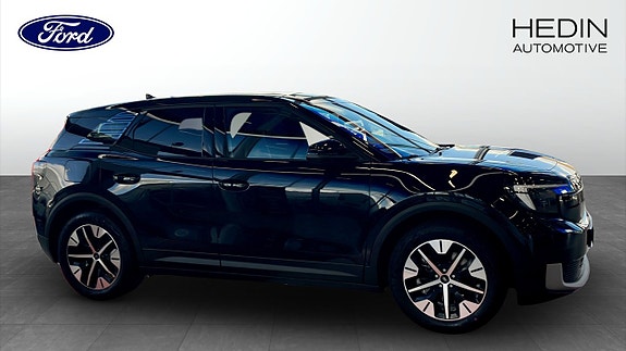 Ford Explorer 6 of 9