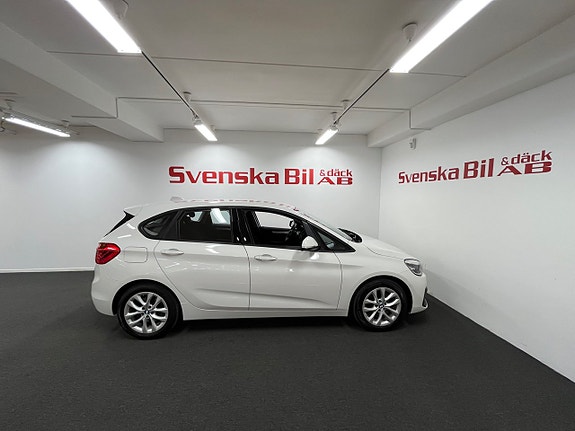 BMW 225xe 5 of 5