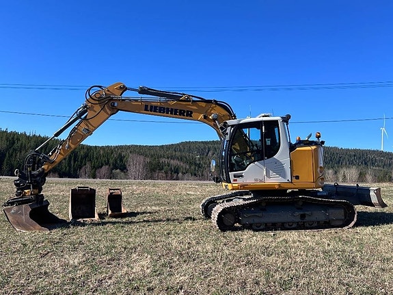 Liebherr R914 Compact EC-oil 3 skopor 2 of 19