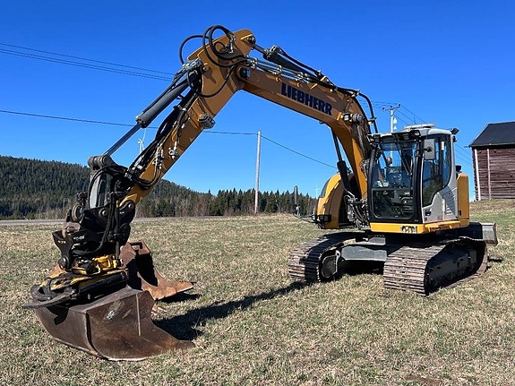 Liebherr R914 Compact EC-oil 3 skopor 3 of 19