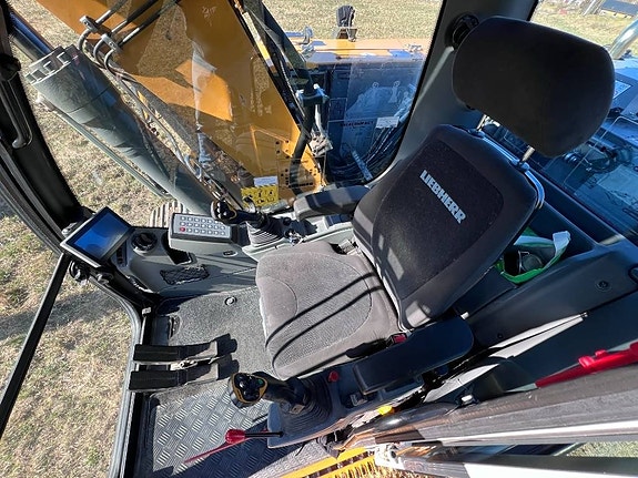 Liebherr R914 Compact EC-oil 3 skopor 9 of 19