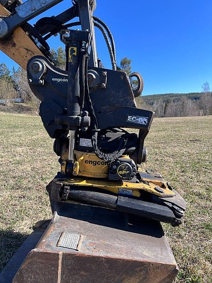 Liebherr R914 Compact EC-oil 3 skopor 11 of 19