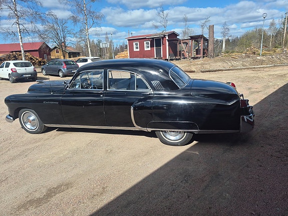 Cadillac Fleetwood 2 of 5