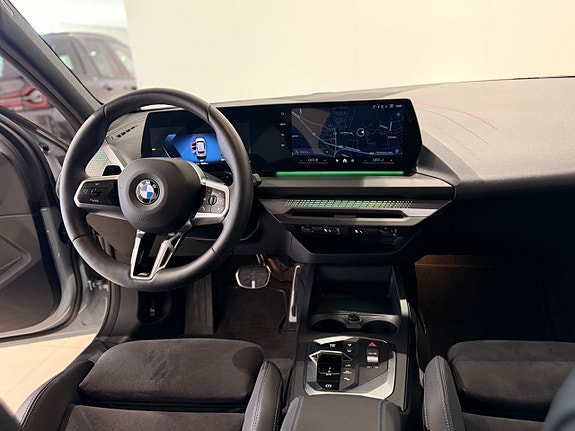 BMW 120 9 of 13