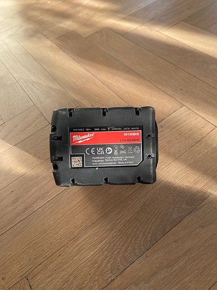 Product image 3 of 3