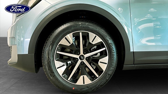 Ford Explorer 9 of 12