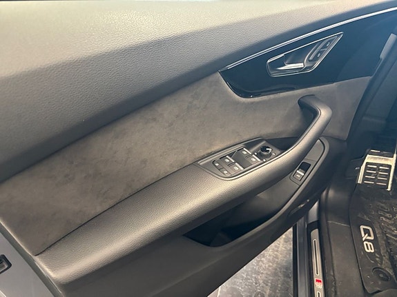 Audi Q8 14 of 15
