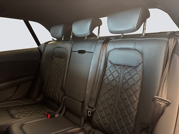 Audi Q8 10 of 15