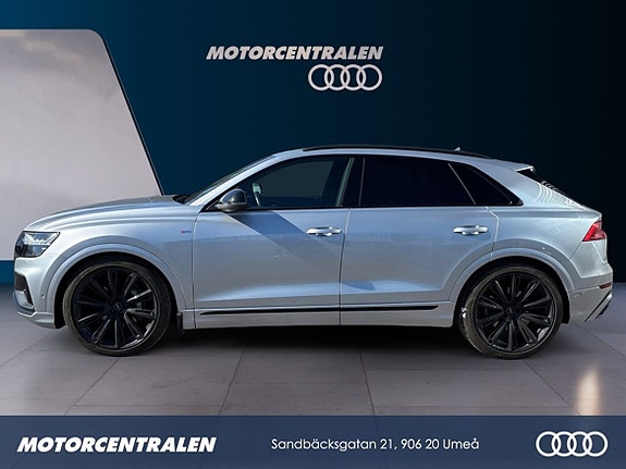 Audi Q8 3 of 15