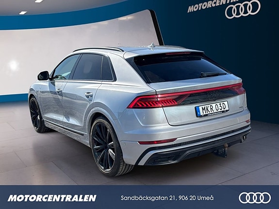 Audi Q8 2 of 15