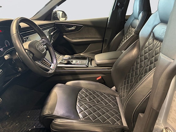 Audi Q8 7 of 15