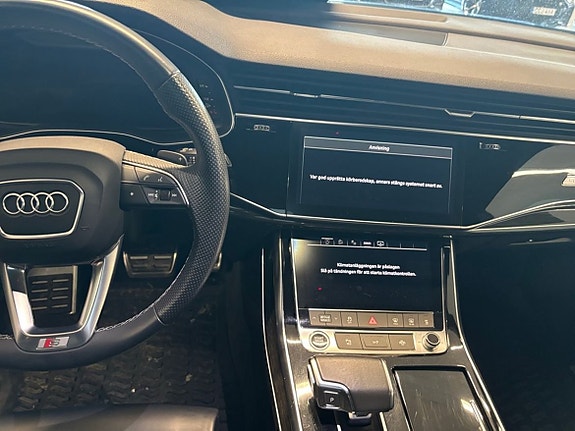 Audi Q8 11 of 15