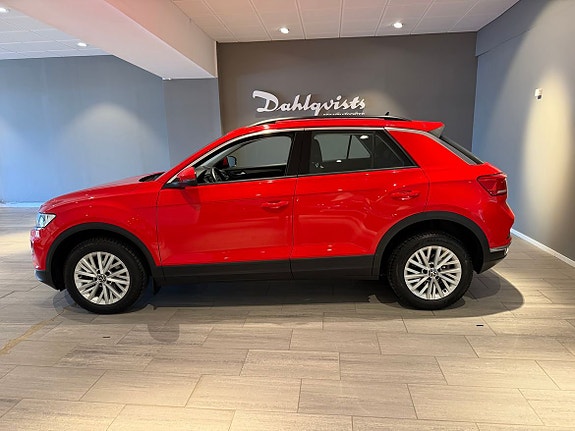 Volkswagen T-Roc 3 of 18