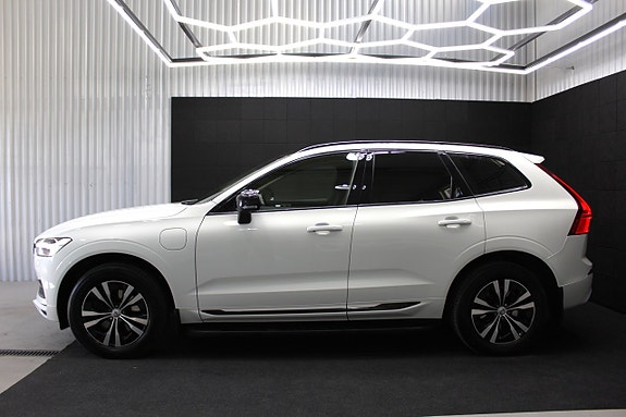 Volvo XC60 3 of 5