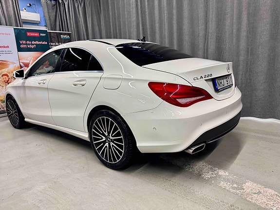 Mercedes-Benz CLA220 3 of 5