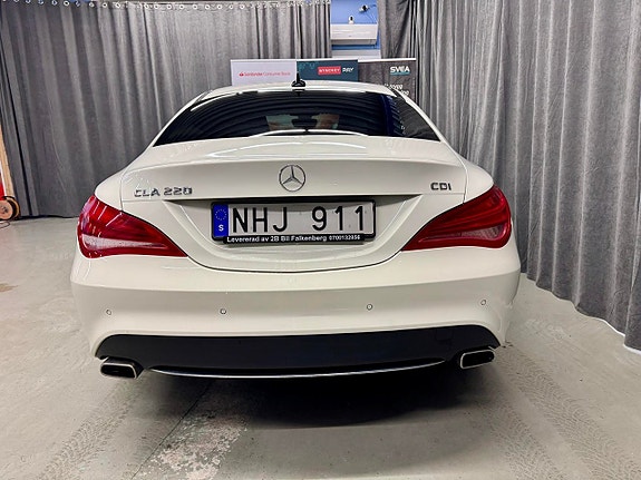 Mercedes-Benz CLA220 6 of 11