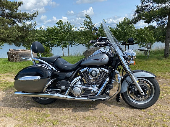 Kawasaki Vulcan 1700 Classic Tourer 2 of 2