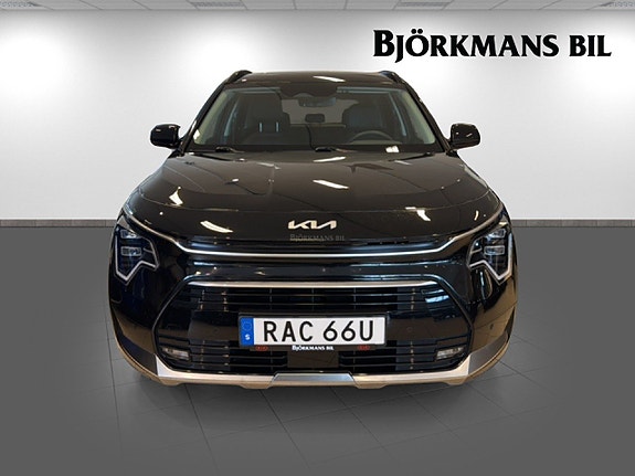 Kia Niro 2 of 5