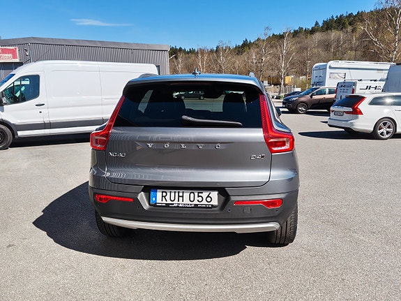 Volvo XC40 7 of 25
