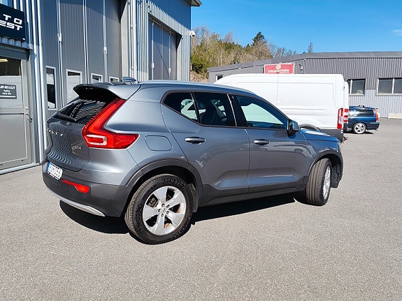 Volvo XC40 5 of 5