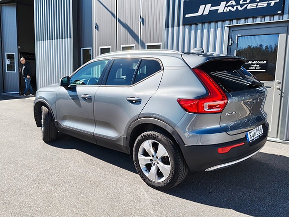 Volvo XC40 11 of 25