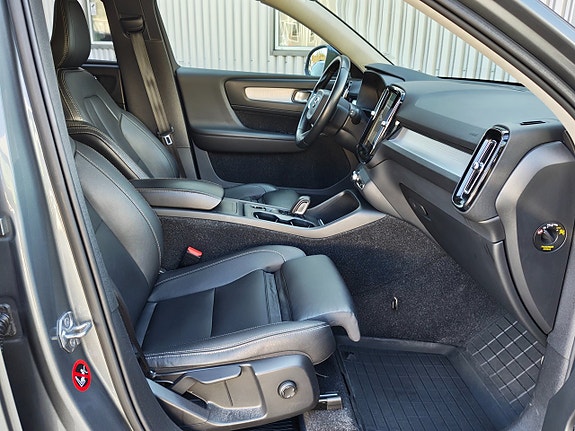 Volvo XC40 22 of 25