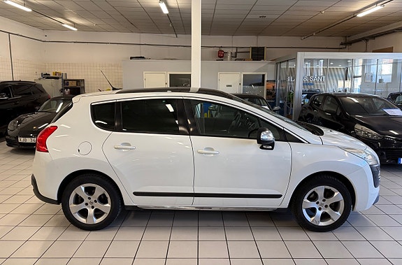 Peugeot 3008 2 of 5