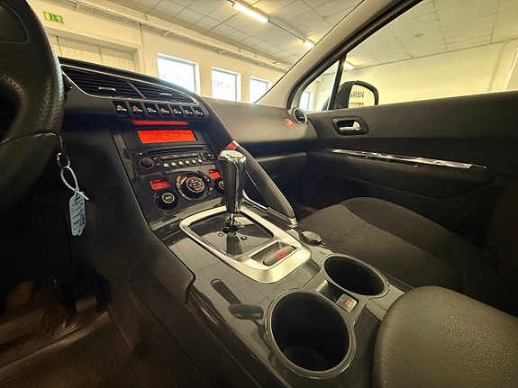 Peugeot 3008 14 of 23