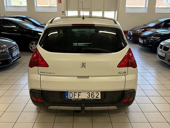 Peugeot 3008 4 of 5