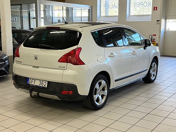 Peugeot 3008 3 of 5