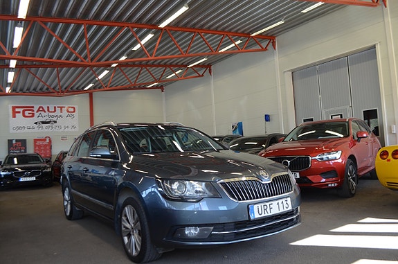 Skoda Superb 4 of 5