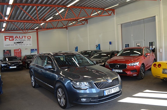 Skoda Superb 3 of 5