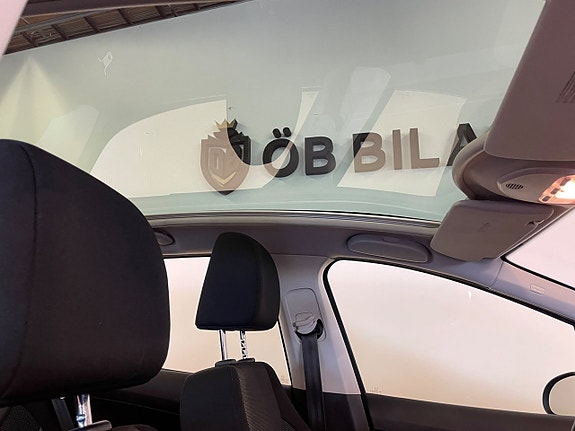 Peugeot 308 12 of 12
