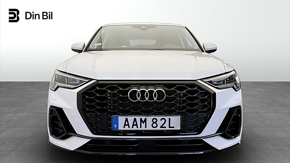 Audi Q3 4 of 5