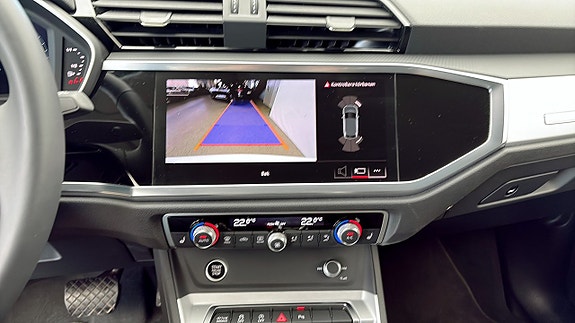 Audi Q3 9 of 13