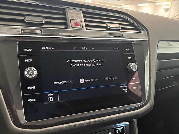 Volkswagen Tiguan Allspace 10 of 16