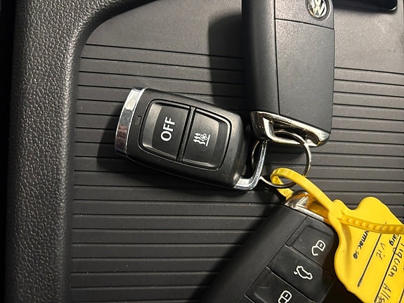 Volkswagen Tiguan Allspace 13 of 16