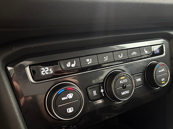 Volkswagen Tiguan Allspace 7 of 16