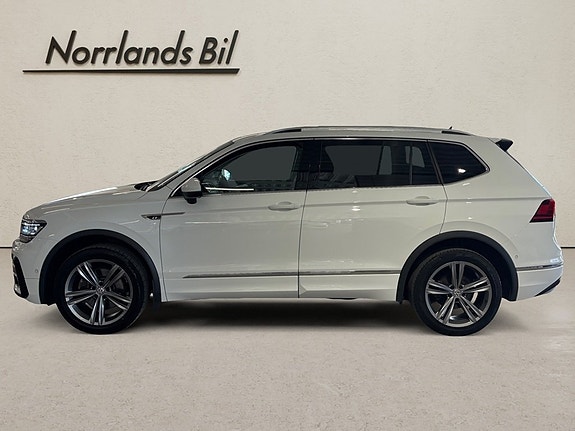 Volkswagen Tiguan Allspace 2 of 5