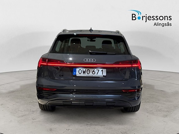 Audi Q8 e-tron 6 of 17
