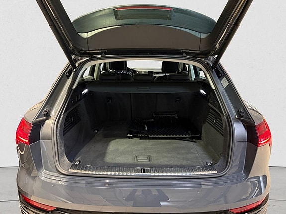 Audi Q8 e-tron 17 of 17
