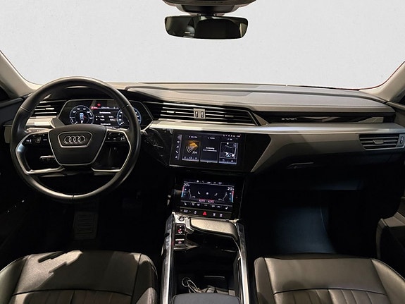 Audi Q8 e-tron 9 of 17