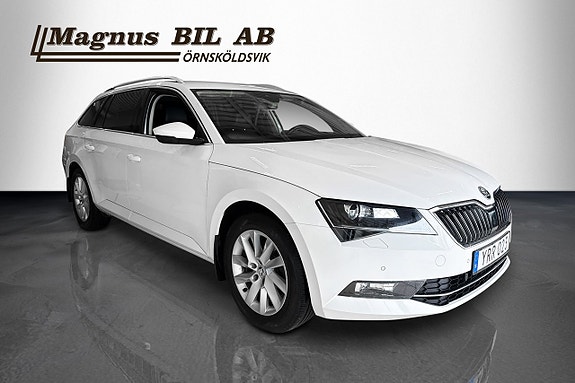 Skoda Superb 2 of 5