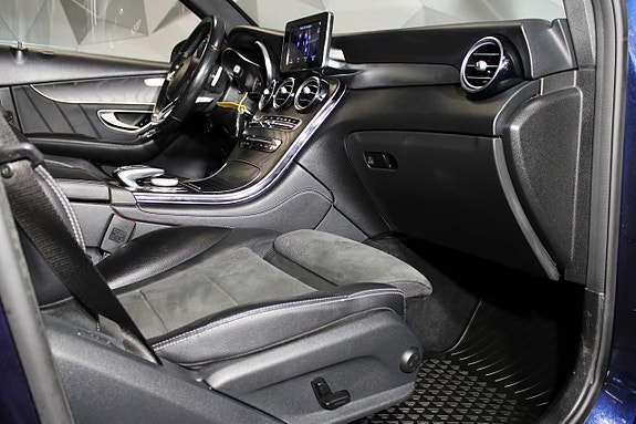 Mercedes-Benz GLC220 d 13 of 27