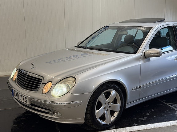 Mercedes-Benz E500 12 of 27