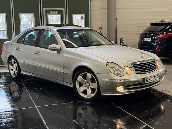 Mercedes-Benz E500 6 of 27