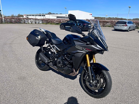 Suzuki GSX-S1000 GX 4 of 6