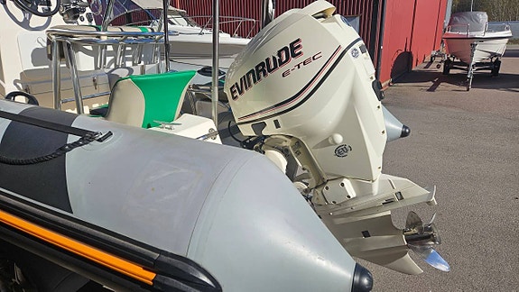 Zodiac 550 Pro Evinrude 115 E-tec inkl reg trailer 6 of 10