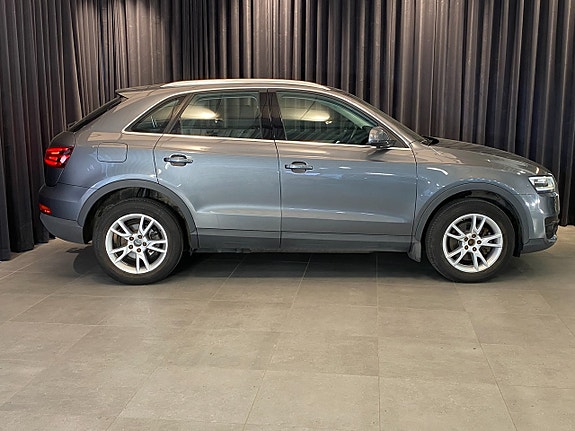 Audi Q3 4 of 5