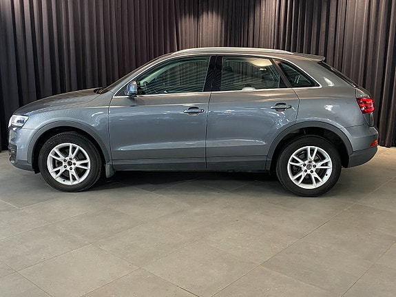 Audi Q3 2 of 5